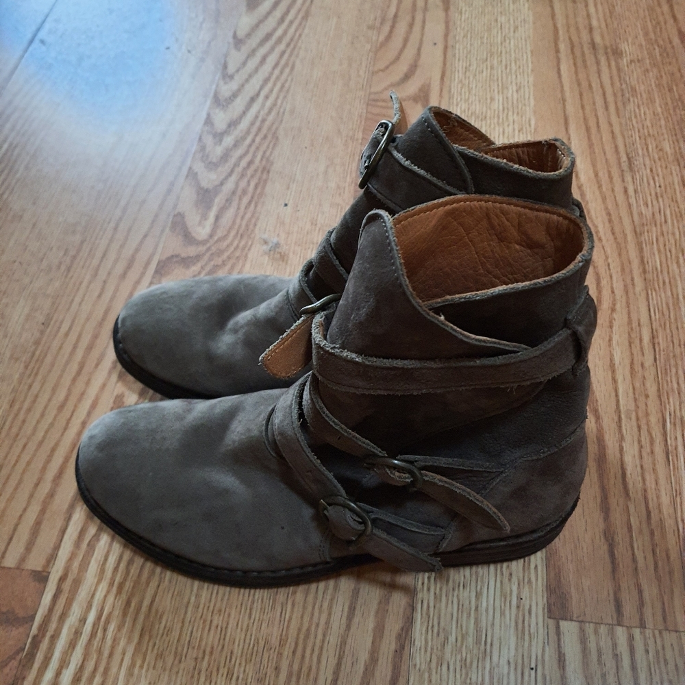 Fiorentini & Baker Suede booties
